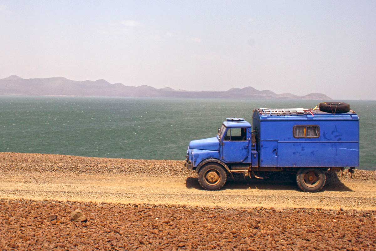 Am Lake Turkana in Kenia