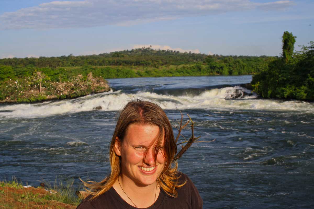 Verena an den Bujangali Falls in Uganda