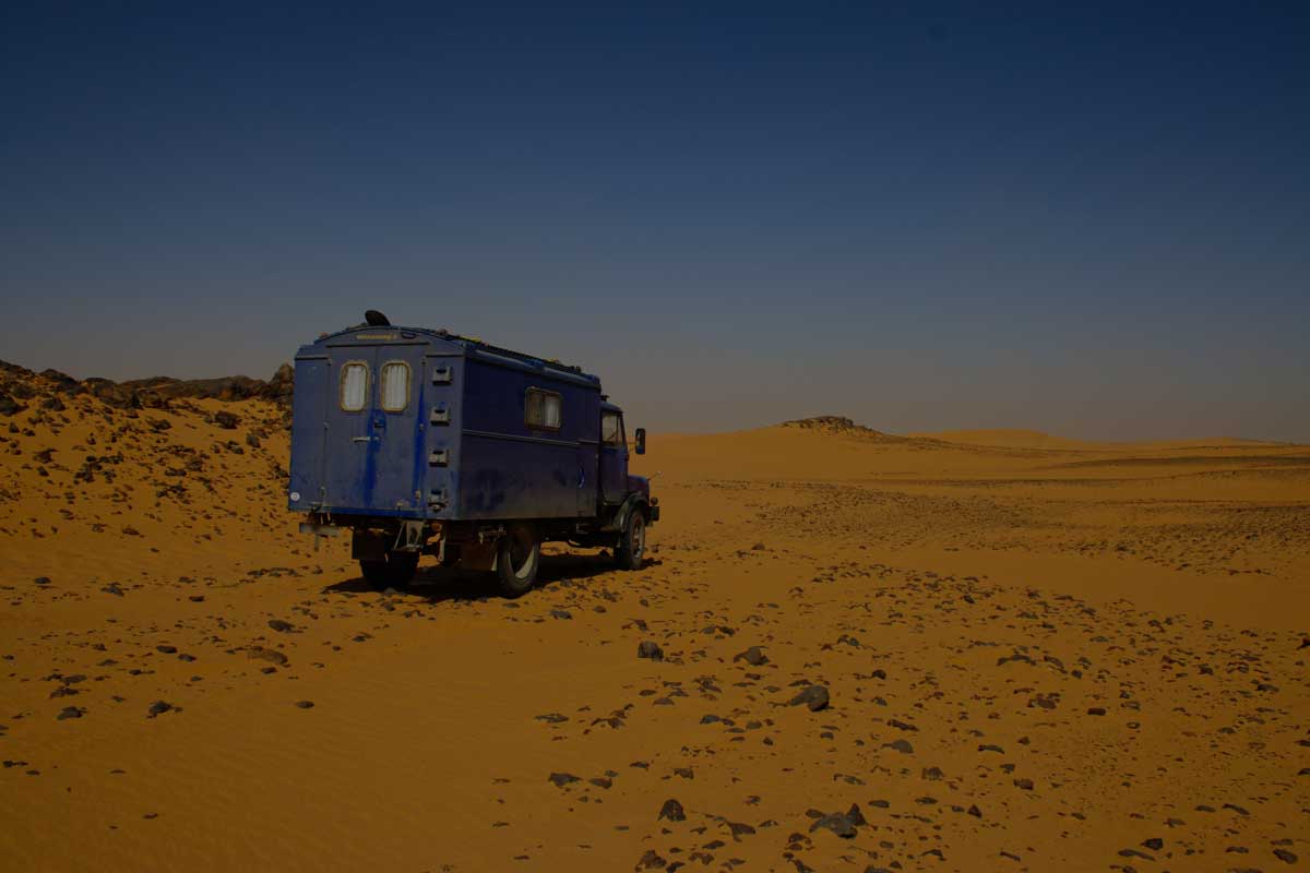 freistehen-in-der-wueste-sudan