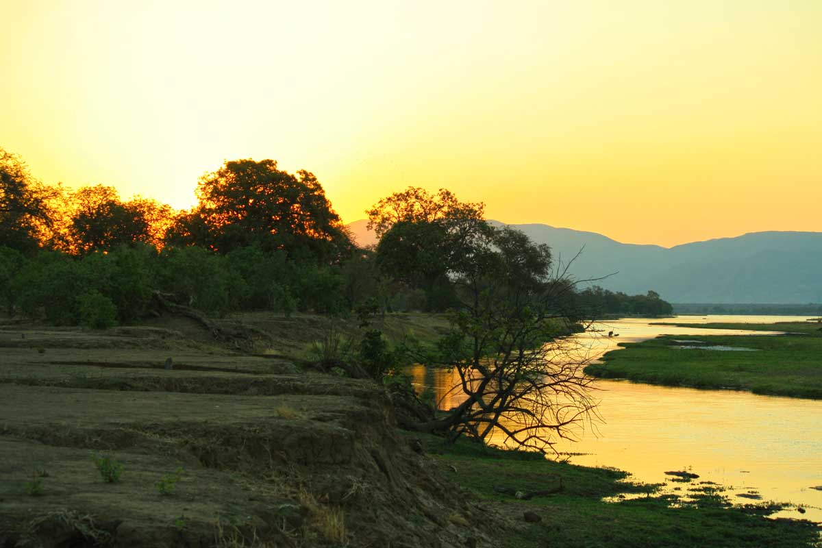 Sonnenuntergang im Mana Pools Nationalpark in Simbabwe