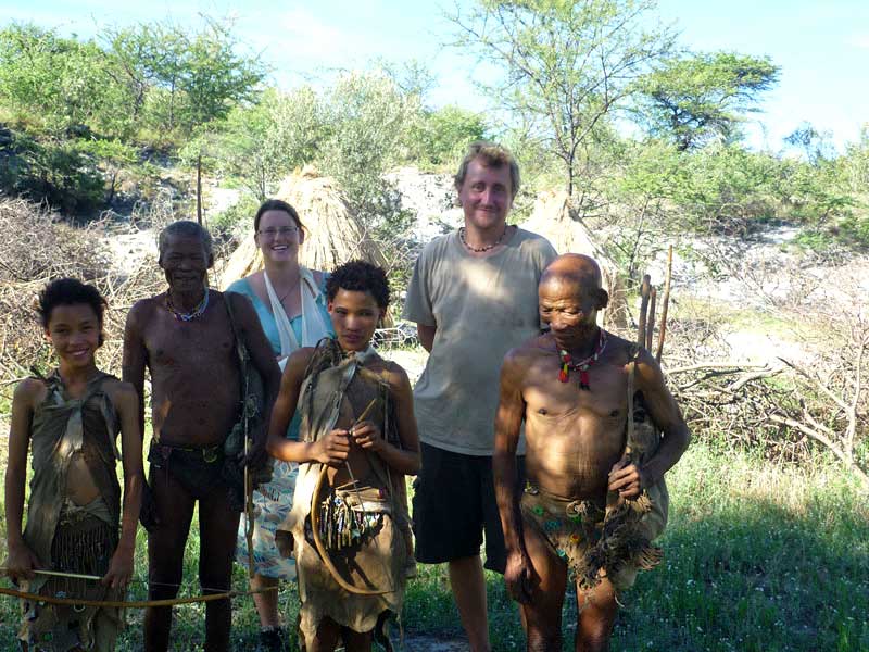 Zu Besuch bei San Buschleuten in Namibia